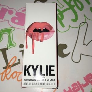 Kylie Jenner lipkit